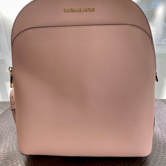 Michael Kors Emmy Bacpack - Picture 2 of 6